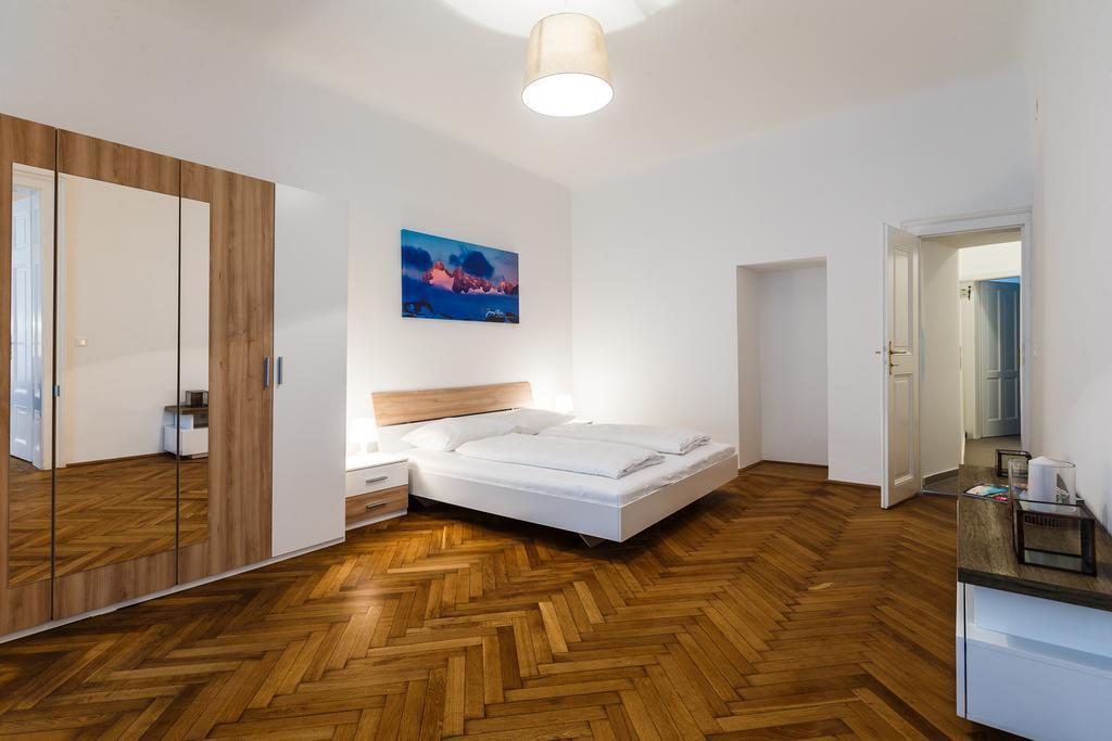 Ferienwohnung Judengasse Premium By Ichbucheat Wien Zimmer foto