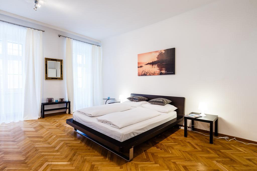 Ferienwohnung Judengasse Premium By Ichbucheat Wien Zimmer foto